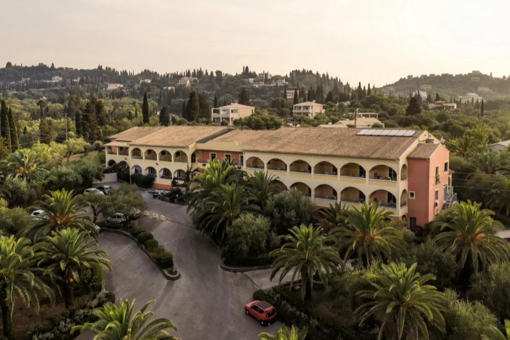 Art Hotel Debono | voorkant